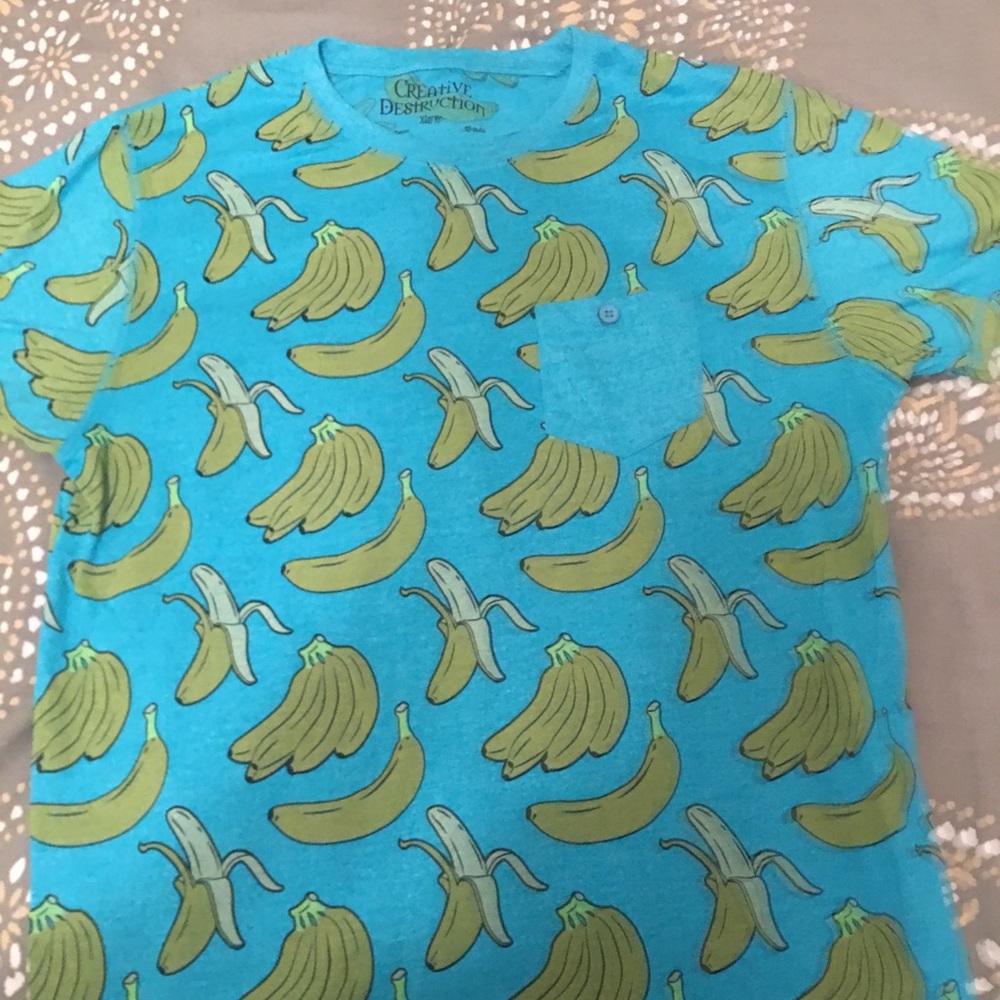 Creative destruction pocket tee